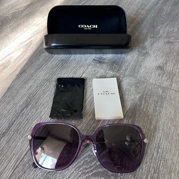NEW Coach Sunglasses - Picture 1 of 8